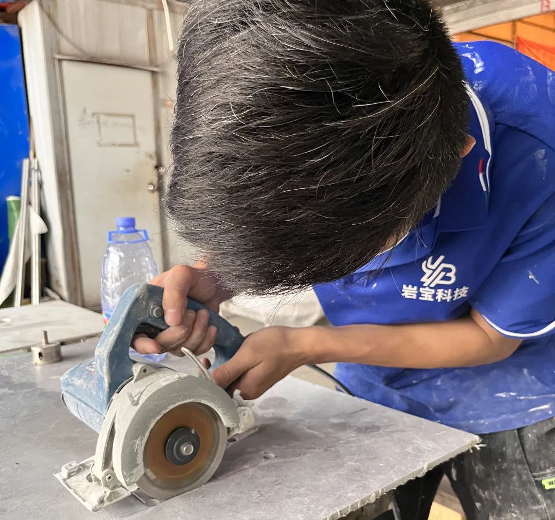 1685325031267173.jpg 巖寶科技|打通巖板交付“最后一公里”,讓高端設計完美落地!6.jpg