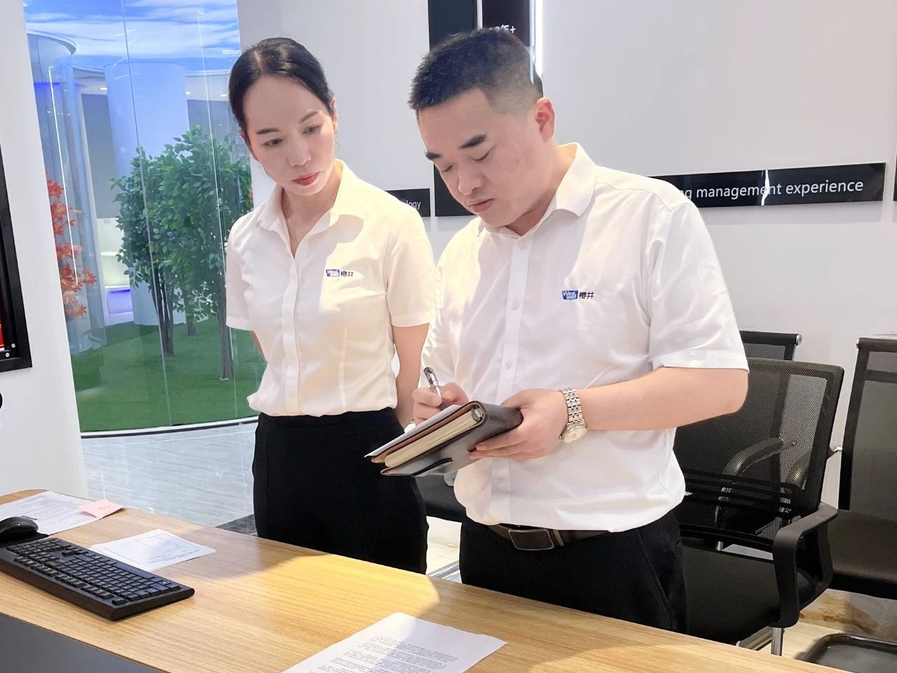 1698023672699511.jpg 1698023672699511.jpg