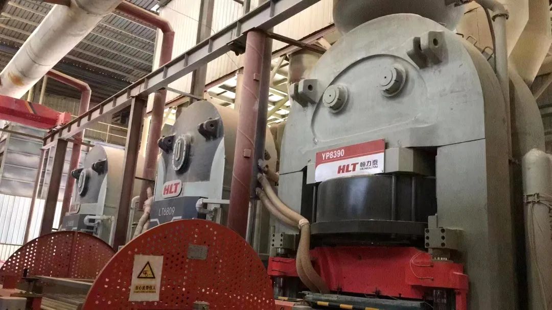 1704447869731202.jpg 34.jpg